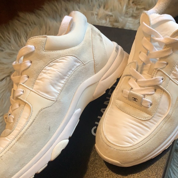 White Chanel low trainers - Picture 3 of 7